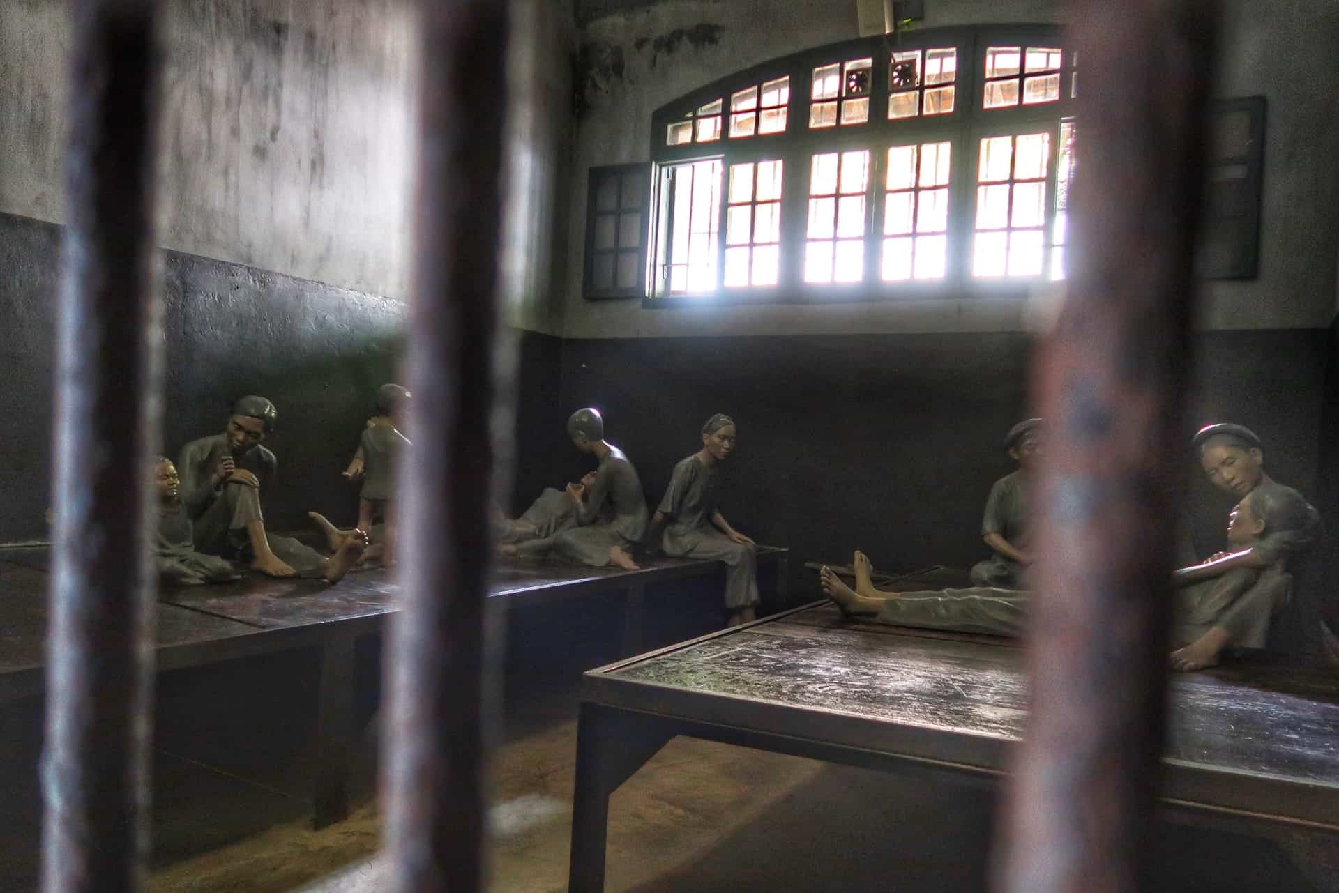 Hoa Lo fængsel celler
