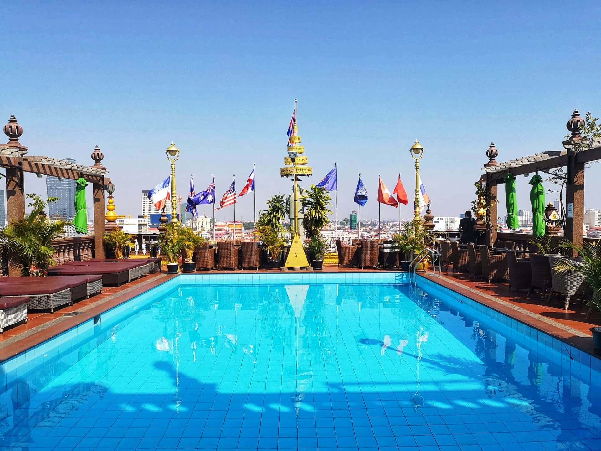 tagterrasse på hotel i Phnom Penh